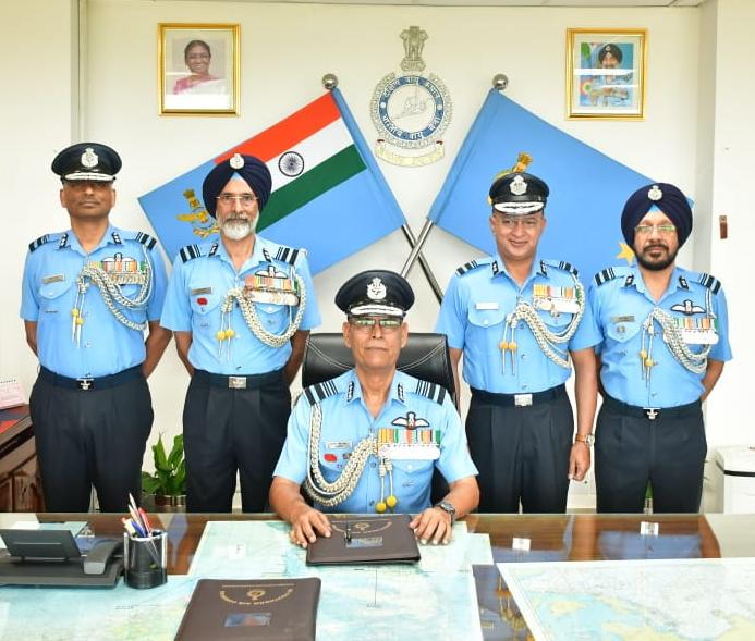 Air Marshal Jasvir Singh Mann Takes Over as AOC-in-C, Southern Air Command